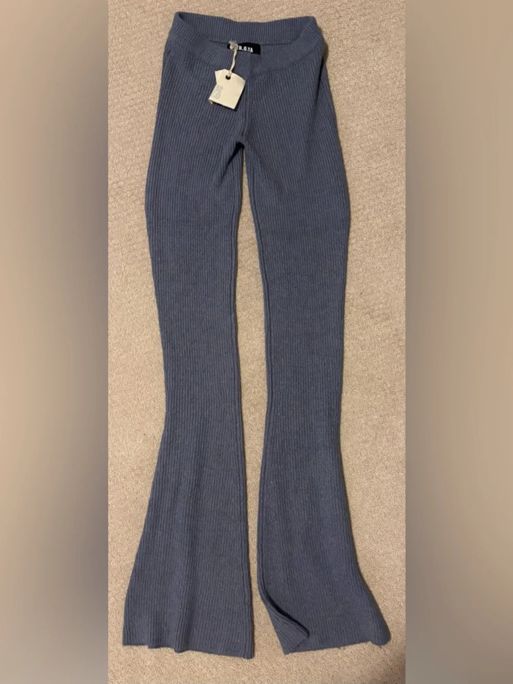 SER.O.YA London Knit Flare Pants Gray Ribbed Bell Bottoms NWT XS - Picture 3 of 6